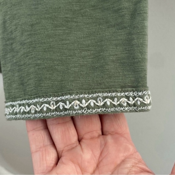 Lane Bryant Womens Embroidered Shirt 26/28 Green Jersey Knit Ladies - Picture 7 of 11